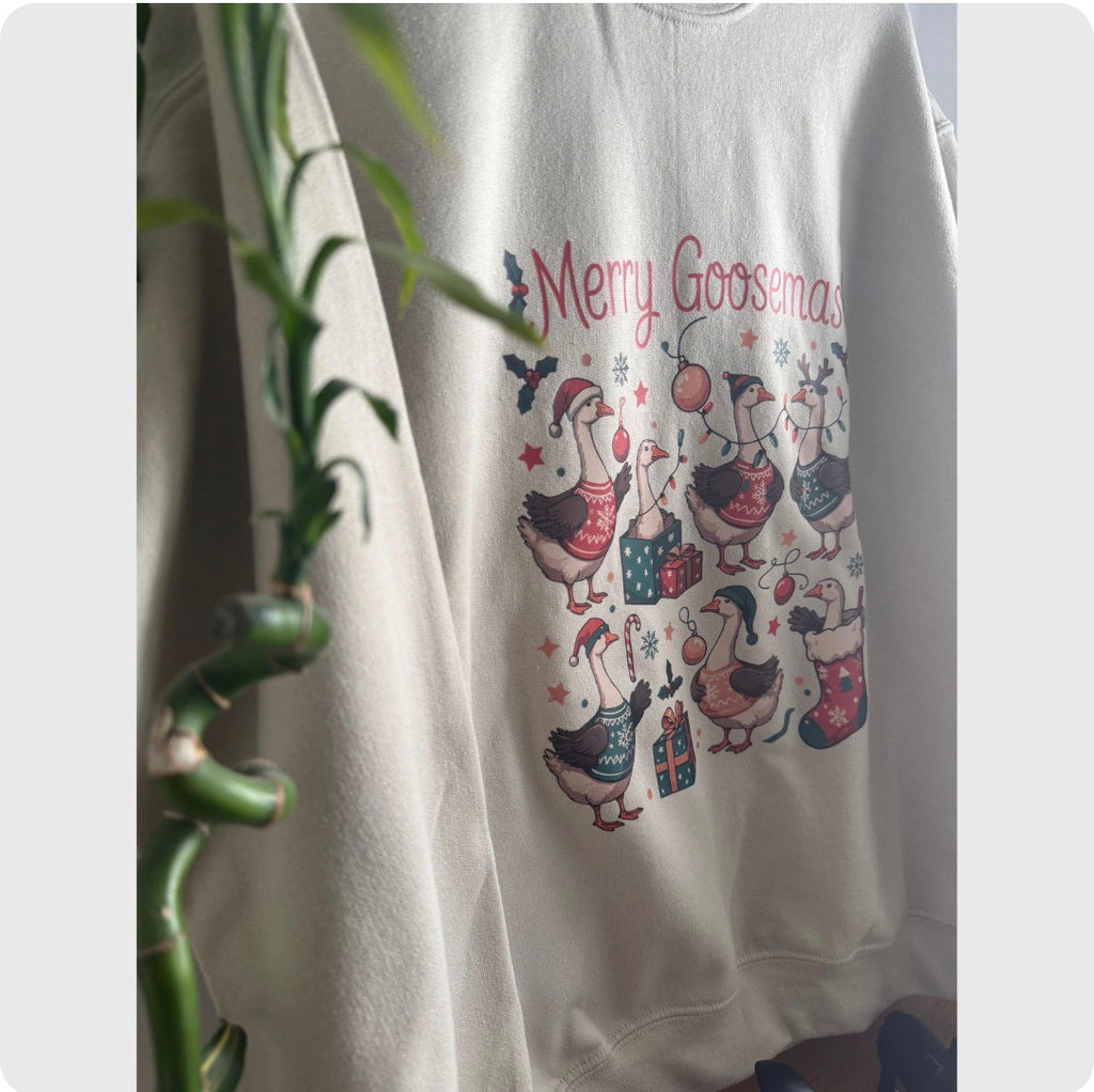 Merry Goosemas Christmas Sweatshirt – Cute Holiday Graphic Pullover