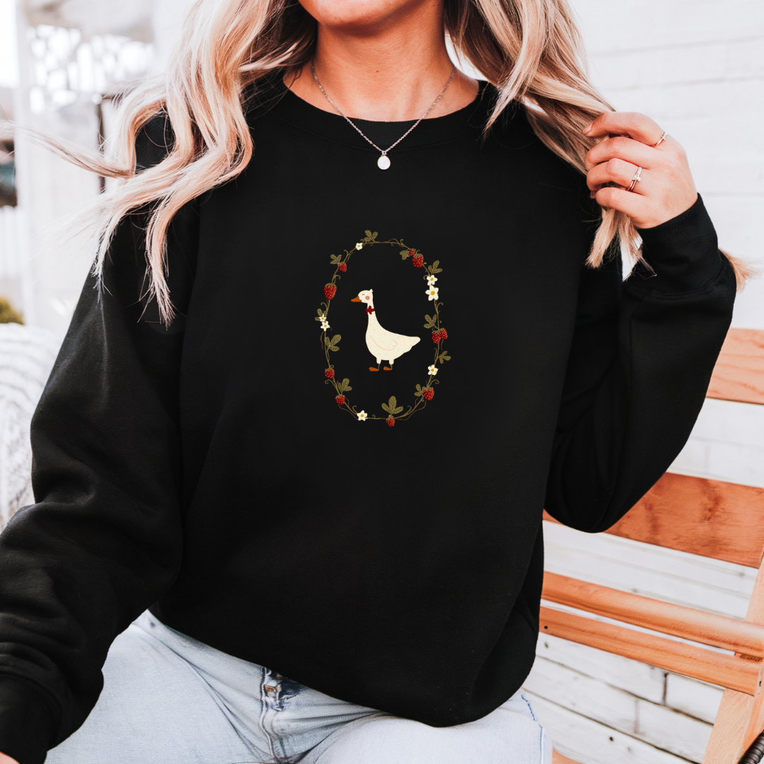 Farmhouse Goose Sweatshirt – Rustic Cottagecore Pullover for Women